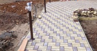 Укладка тротуарной плитки под ключ в Великом Устюге в октябре