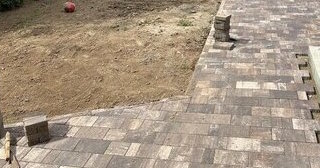 Профессиональная укладка тротуарной плитки на клей в Великом Устюге в октябре