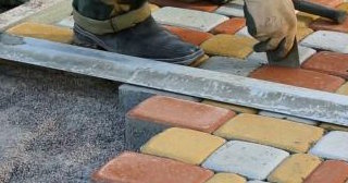 Укладка клинкерной брусчатки в Великом Устюге: цена от 814 руб. за м2