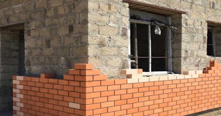 Профессиональная облицовка цоколя дома в Великом Устюге в октябре